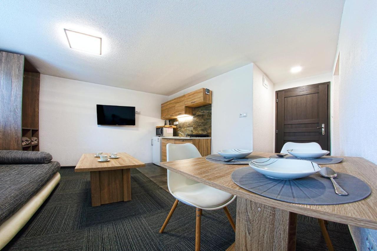 Apartmany Za Rohom Липтовски-Микулаш Экстерьер фото
