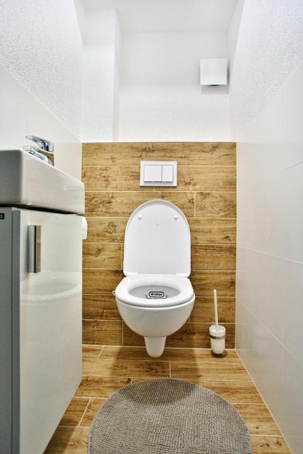 Apartmany Za Rohom Липтовски-Микулаш Экстерьер фото