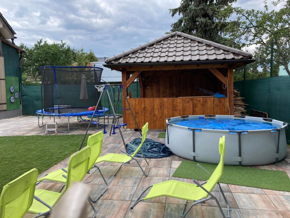 Apartmany Za Rohom Липтовски-Микулаш Экстерьер фото